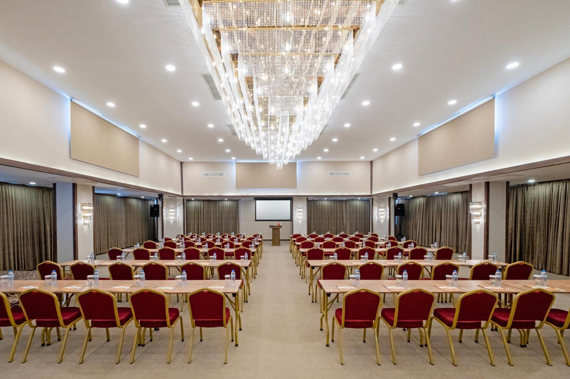 Park Dedeman Mersin Marina Çiftlik Exteriér fotografie