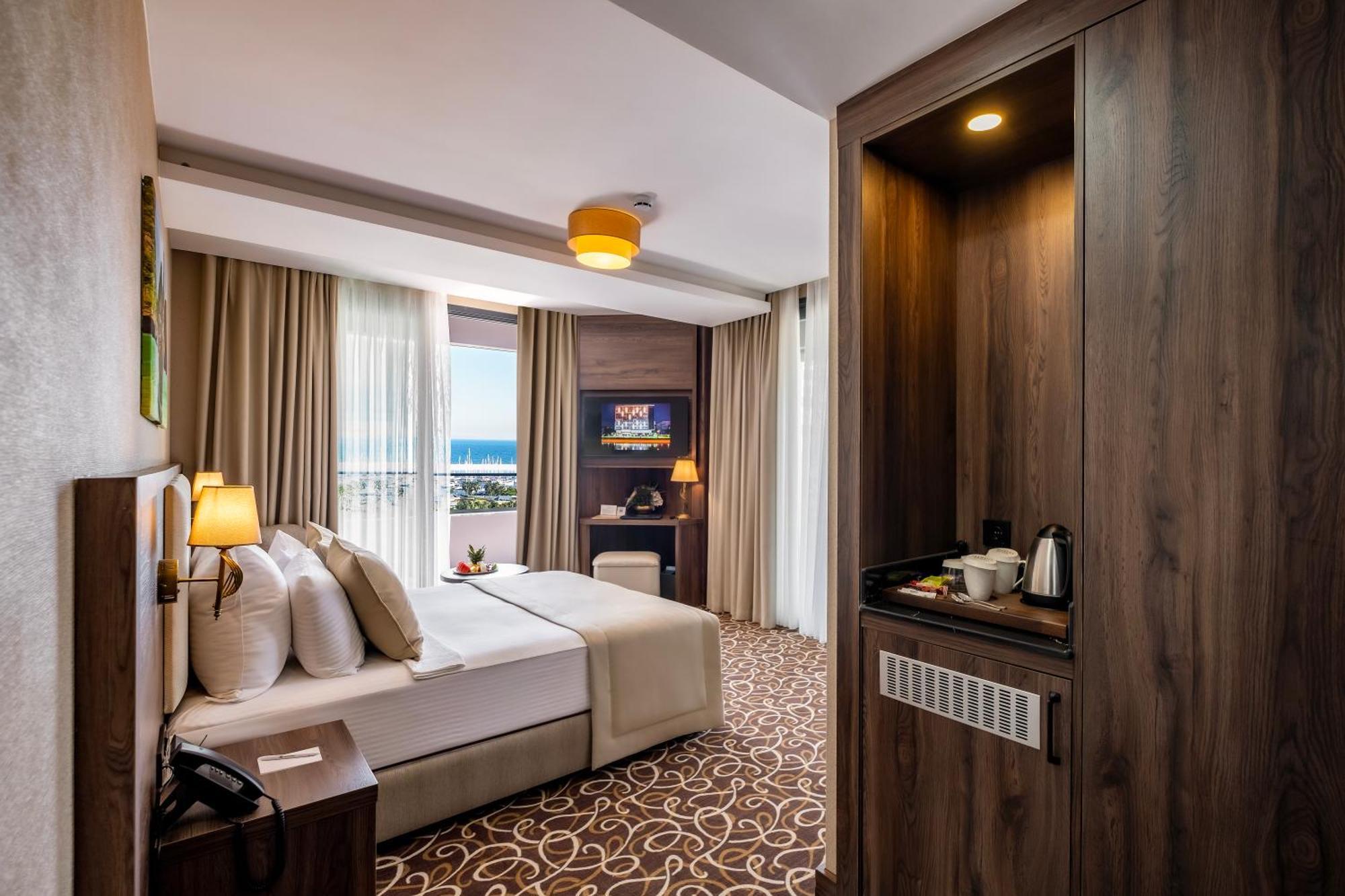Park Dedeman Mersin Marina Çiftlik Exteriér fotografie